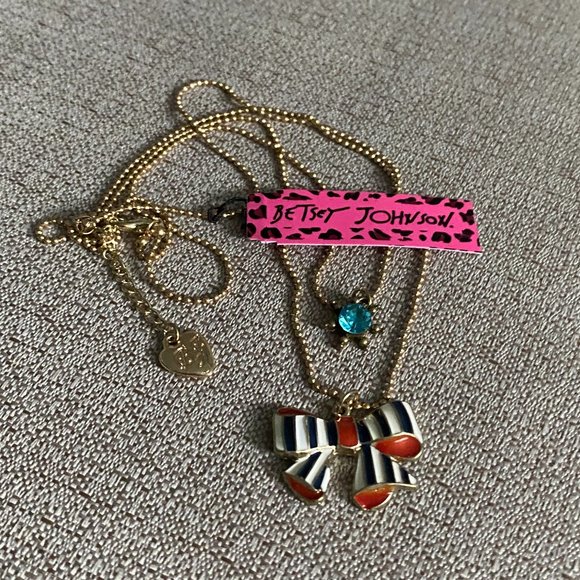 BNWT Betsey Johnson Sailor Bow and Nautical Star Layered Necklace - Picture 1 of 4